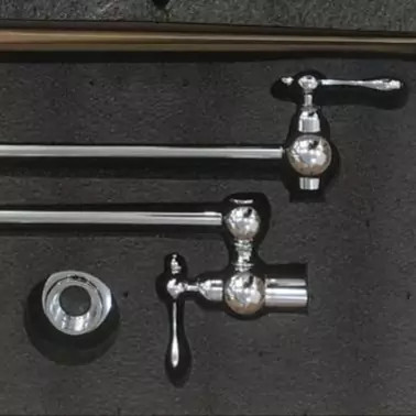 شیر تاشو دیواری مخصوص پر کردن قابلمه بزرگ