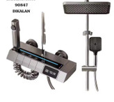 دوش حمام لاکچری پیانویی با پنل دیجیتال و روشنایی LED