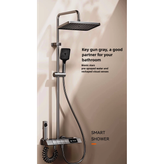 نمای کلی از دوش هوشمند در یک حمام لوکس