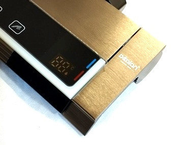 طراحی مدرن با رنگ مشکی مات و فریم فلزی