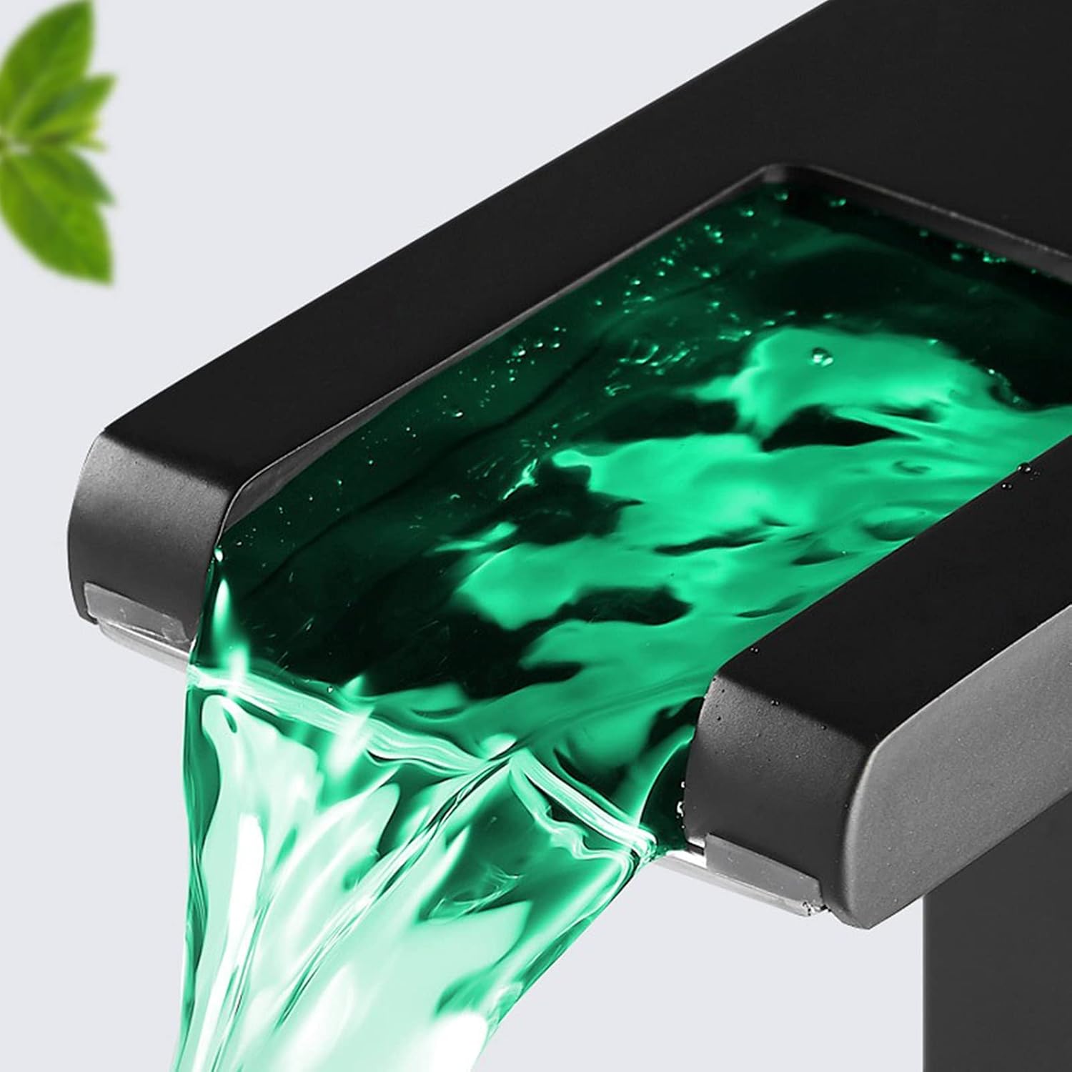 استفاده راحت و ایمن از شیر روشویی ترماگلو با نمایشگر