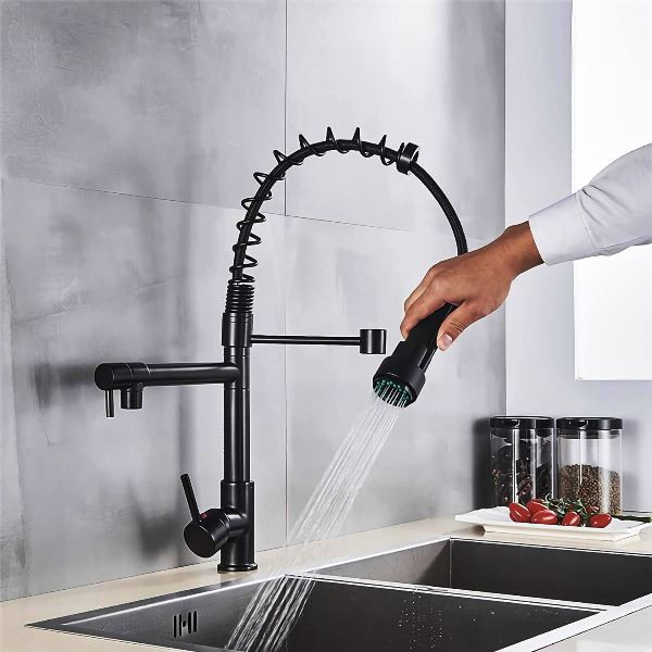 نمای کامل شیر ظرفشویی Hyshin D60 با طراحی خمیده مدرن