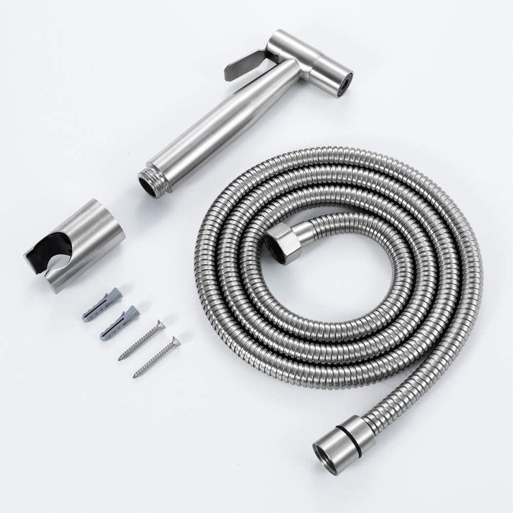 شستشوی البسه کودک با فشار قوی jet mode شطاف