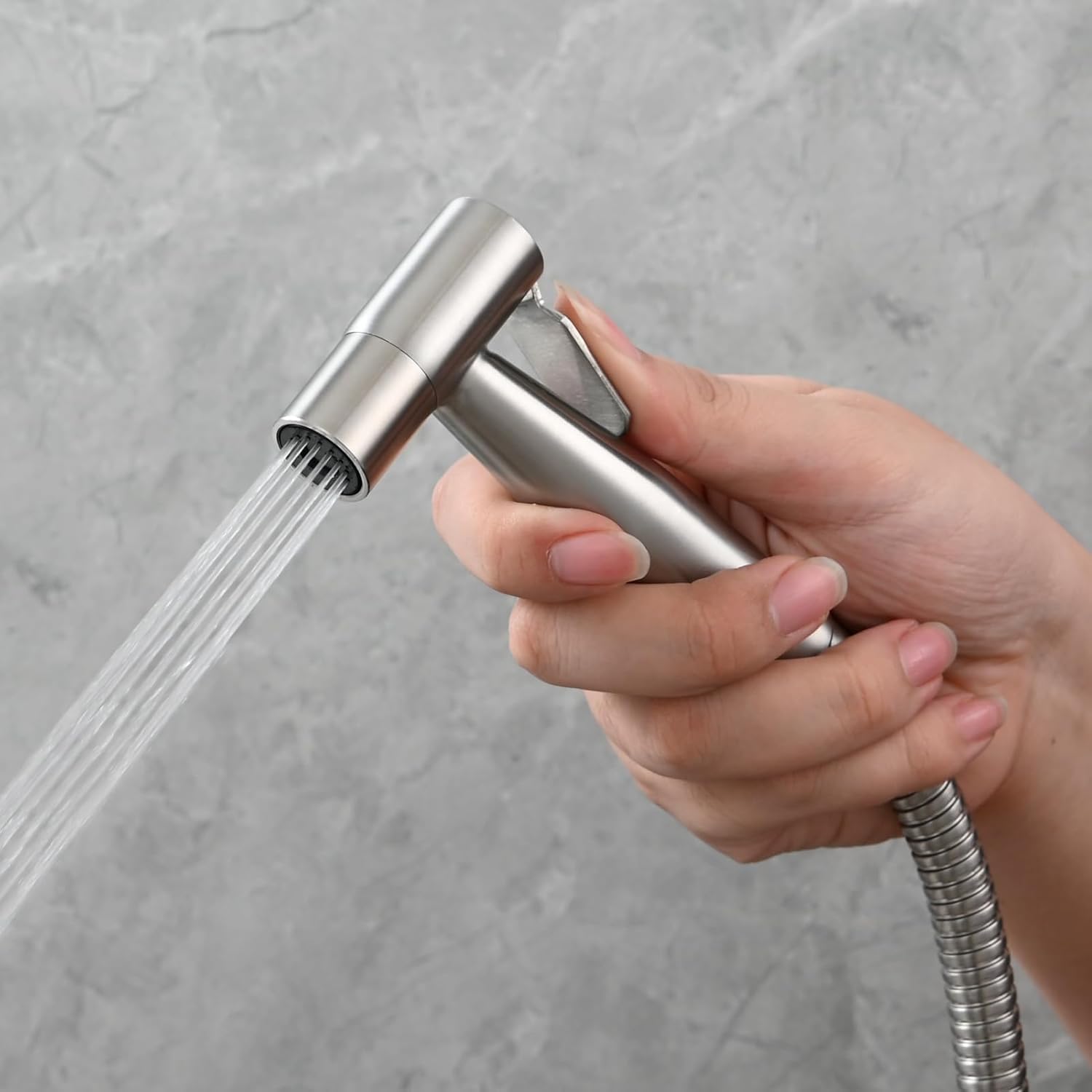 شستشوی کف حمام و سطوح با استفاده از多功能 بودن شطاف