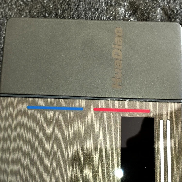 دوش دیواری با کنترل دما و فشار آب هوادیائو