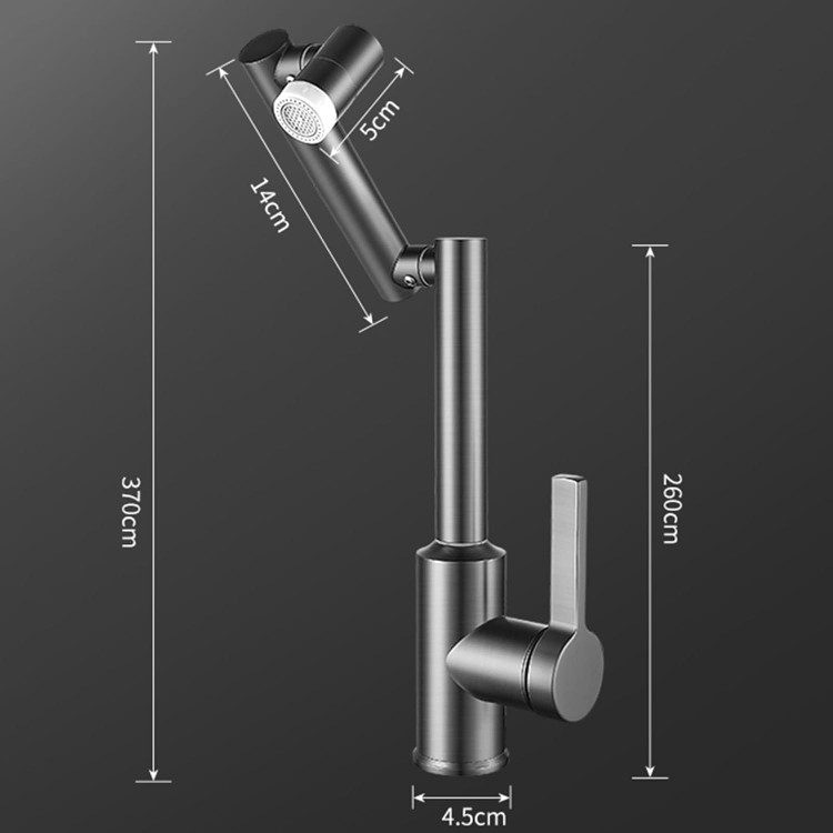 مشتری راضی در حال استفاده از شیر آشپزخانه چندمنظوره.