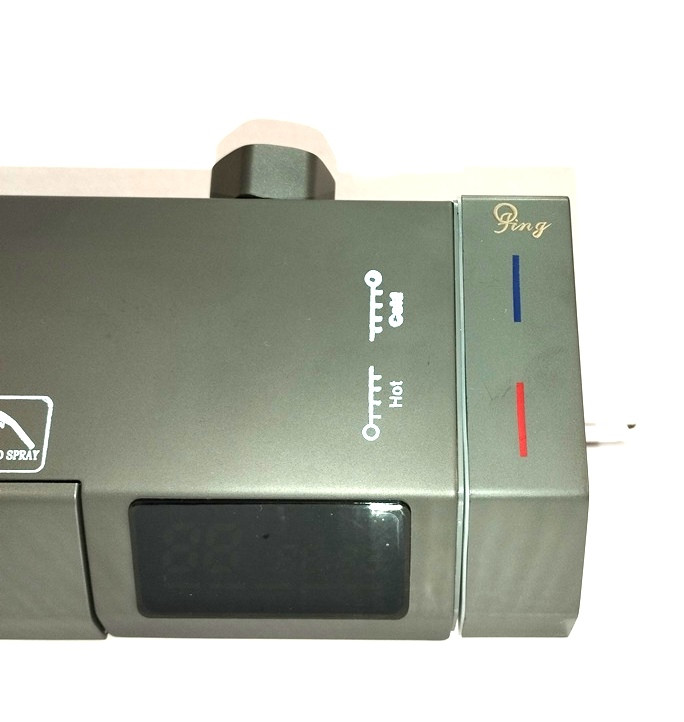 نصب آسان دوش حمام هوشمند