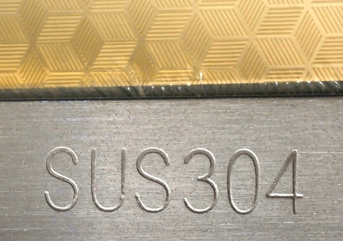 سینک آبشاری HuaDiao با نمایشگر دیجیتال و طراحی پیانویی در آشپزخانه مدرن