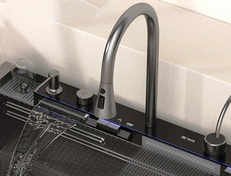 شیر تصفیه آب متصل به سینک با خروجی آب سالم و گوارا