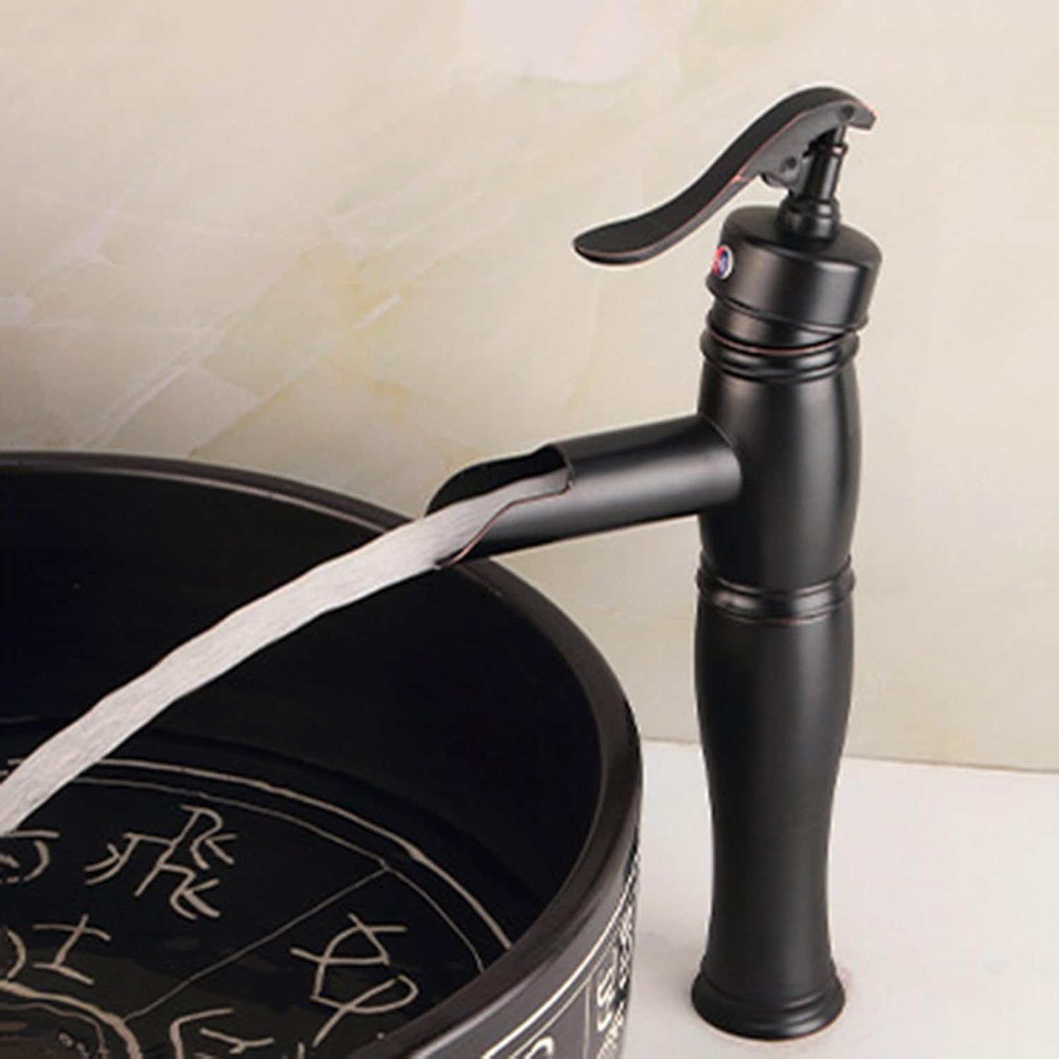 ترکیب شیر روشویی بامبو با دکوراسیون مدرن حمام