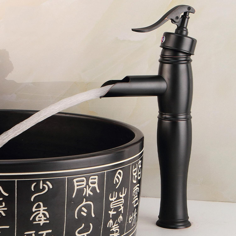 بستهبندی لوکس و مطمئن محصول برای ارسال به سراسر کشور