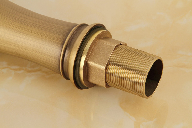 شیر روشویی بامبو در رنگ کروم براق با پایه بلند