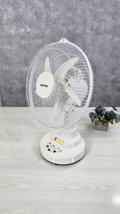 پنکه شارژی ۱۲ اینچی Geepas