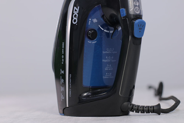 اتو بخار قابل حمل ZICO مخصوص سفرهای کاری