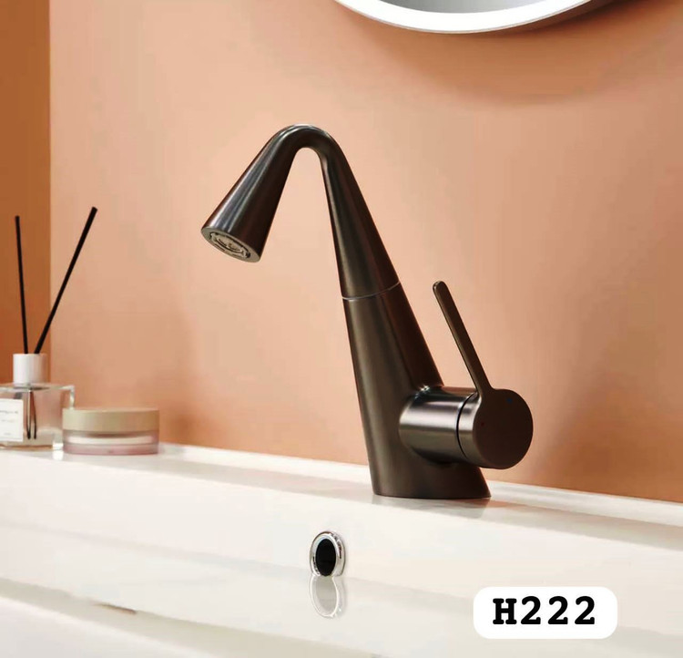 نمایش عملکرد Pull Out شیر با کشش کامل ۱.۲ متری