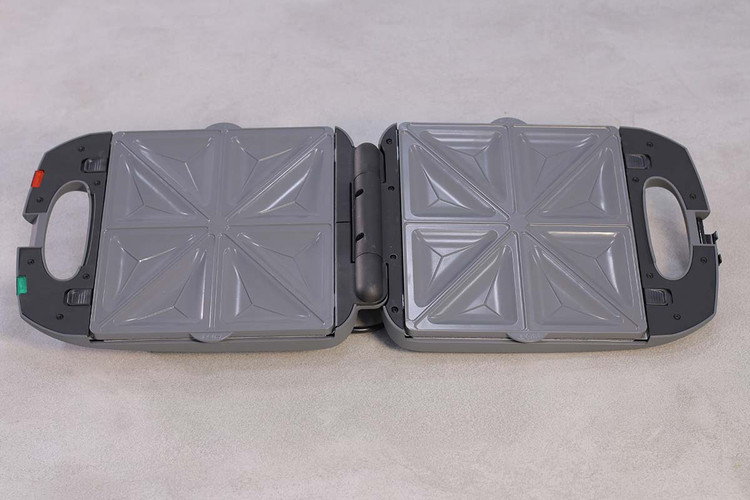 ساندویچ ساز صفحه نچسب