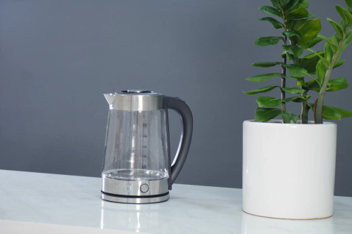 کتری برقی ZICO ZC-4120 روی میز آشپزخانه با طراحی مدرن